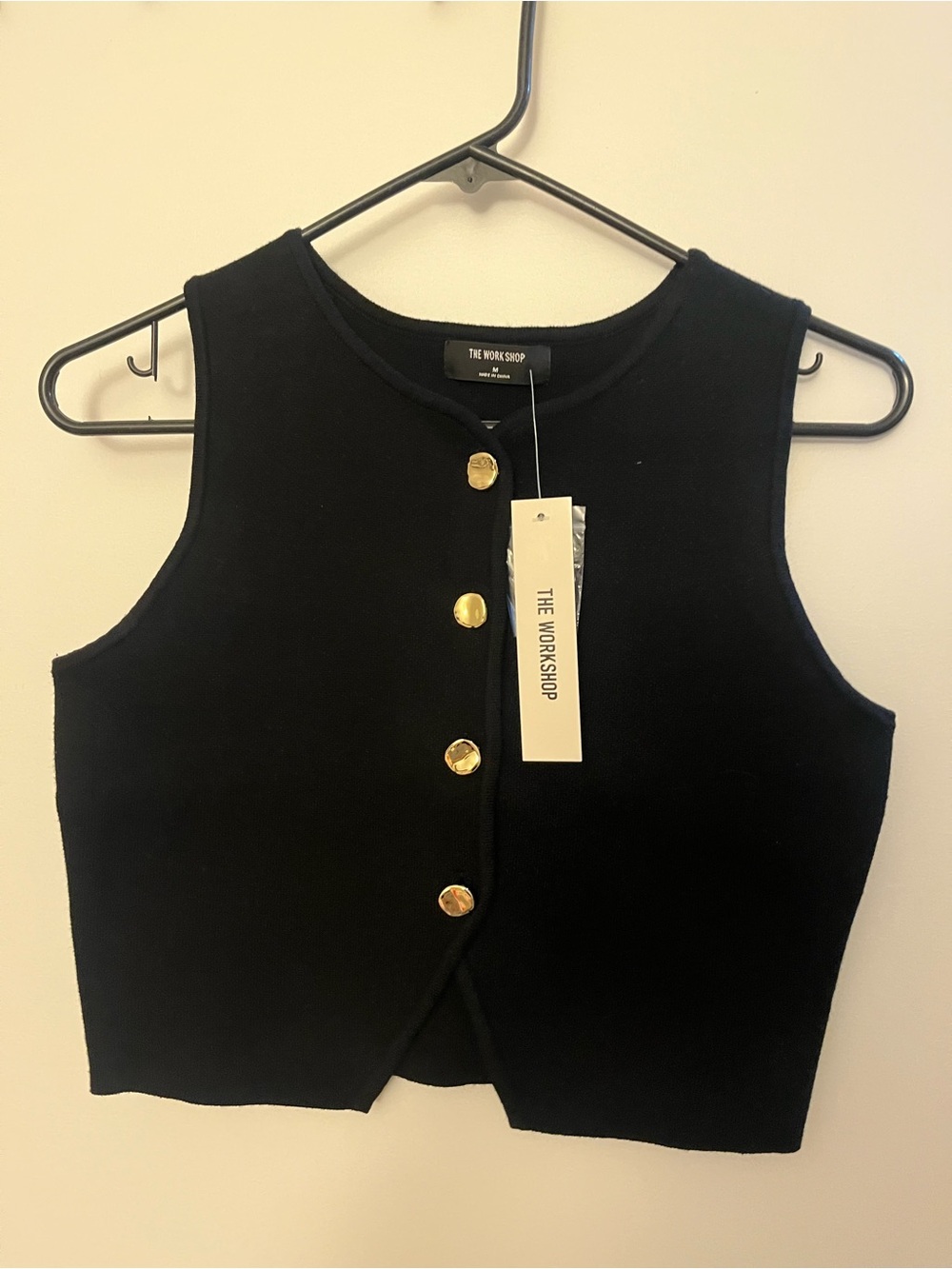 sleeveless top bundle - Picture 2 of 10